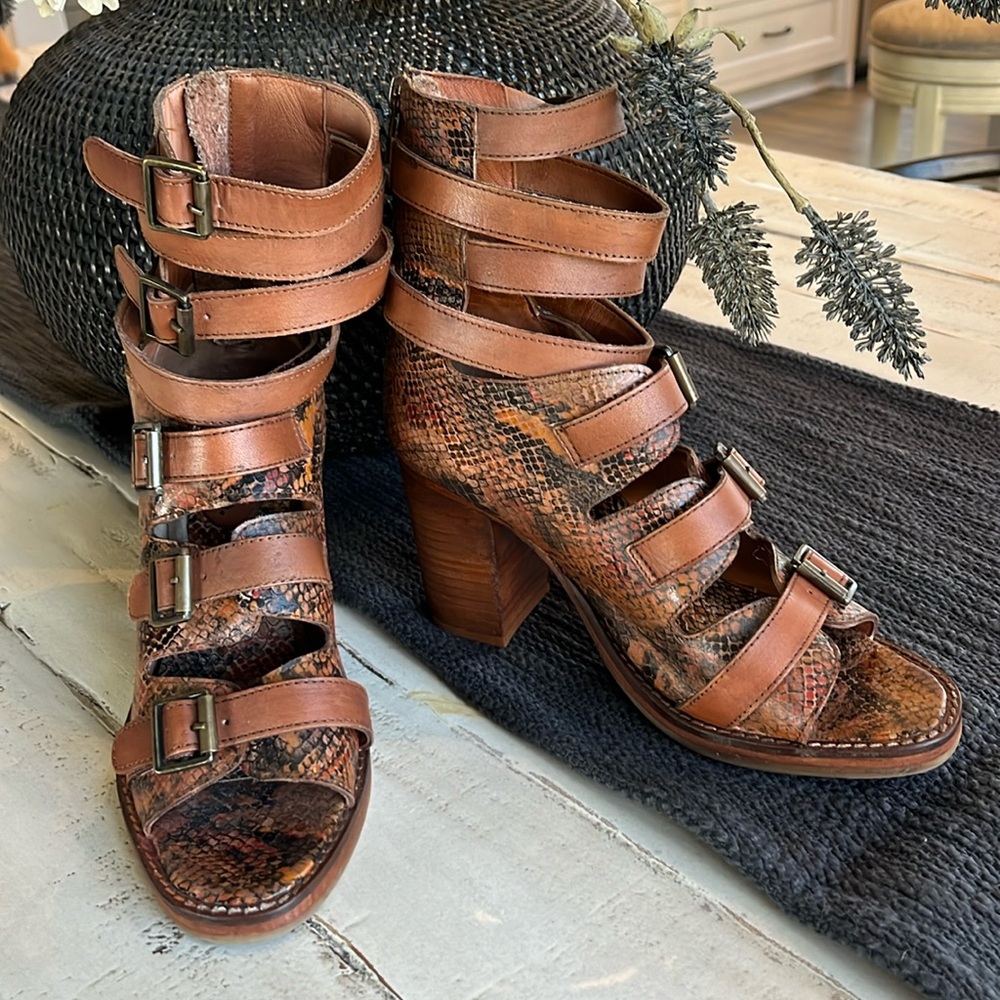 Vintage Foundry Stacked Heel Bootie